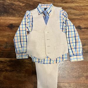 Toddler boys vest set